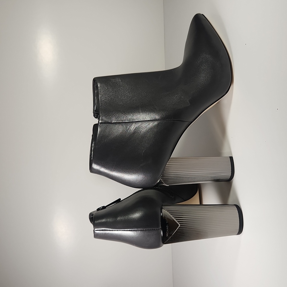 Michael kores paloma leather booties charcoal 9 new